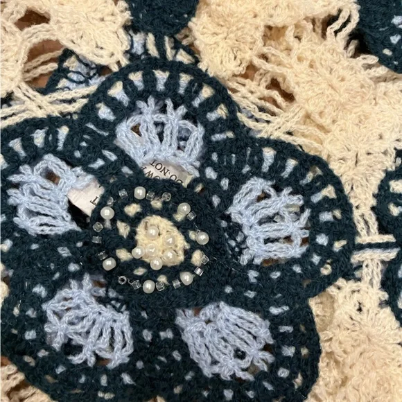 POL Cream and Blue Crochet Crop Top - Picture 3 of 6